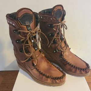 El Vaquero Padme Bovina Moccasin Boots Size 37